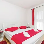 公寓 3 Bedroom Cozy In Viskovo