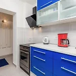 公寓 3 Bedroom Cozy In *