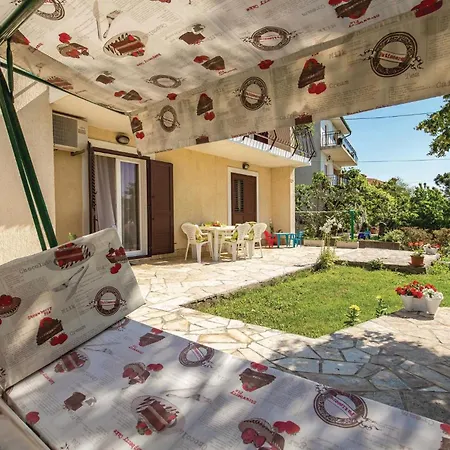 3 Bedroom Cozy In Viskovo