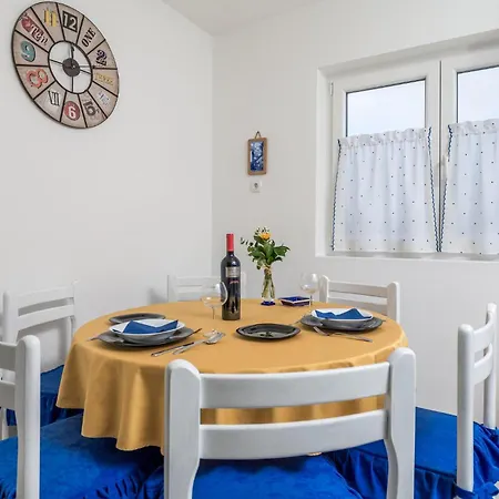 3 Bedroom Cozy In * Viskovo
