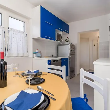 3 Bedroom Pet Friendly In
