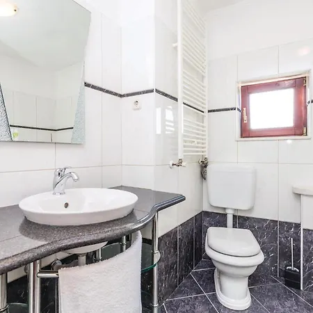 דירה 3 Bedroom Cozy In Viskovo