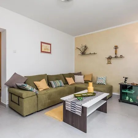 3 Bedroom Cozy In * Viskovo