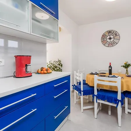 아파트 3 Bedroom Pet Friendly In *