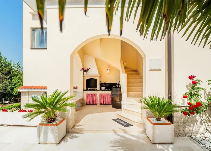 アパート 3 Bedroom Cozy In