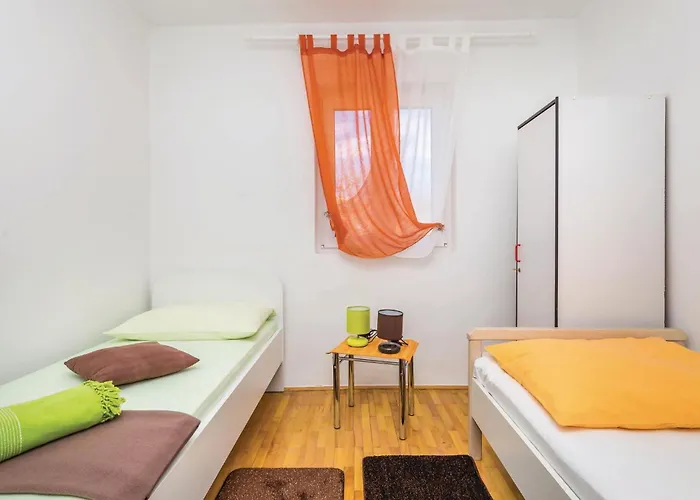 アパート 3 Bedroom Cozy In