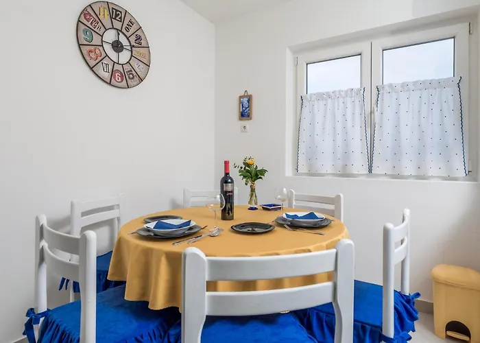 3 Bedroom Cozy In * Viskovo