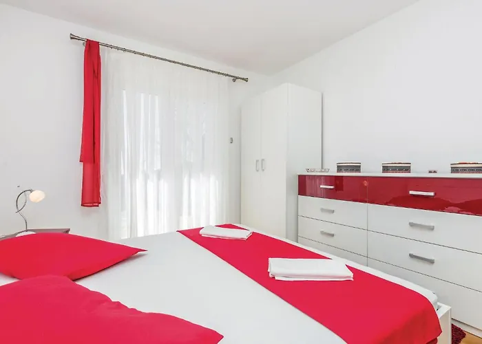 3 Bedroom Cozy In *