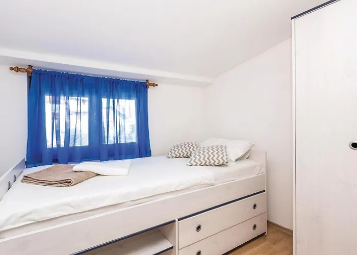3 Bedroom Cozy In * Viskovo